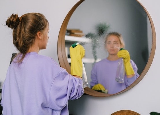 Best Way to Clean Mirrors