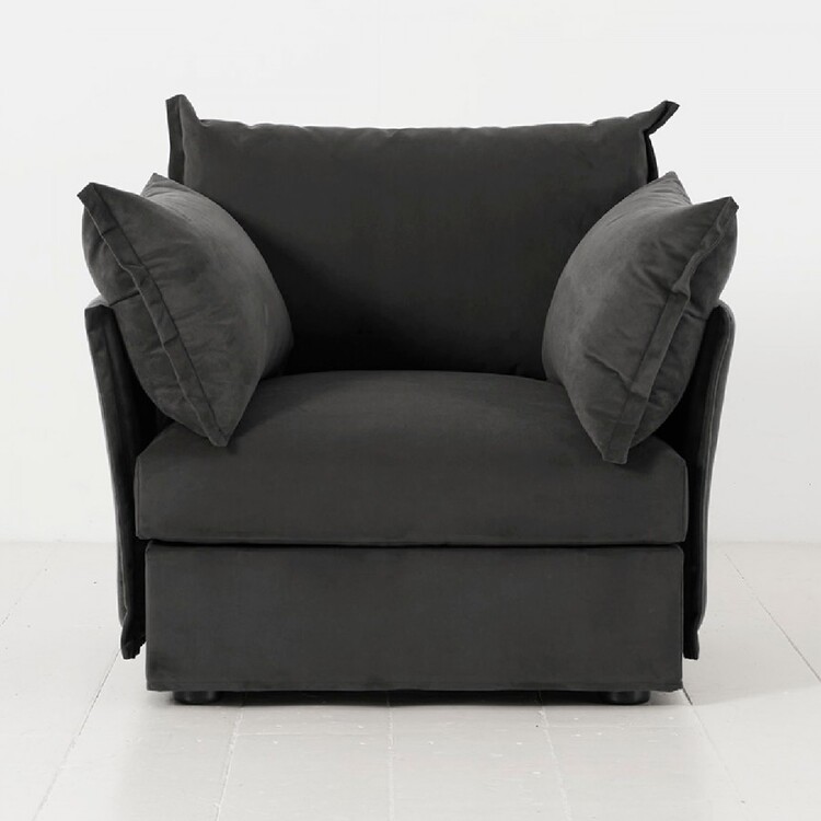 Swyft Model 06 Armchair in Velvet from Accessories for the Home Swyft Model 06 Armchair in Velvet from Accessories for the Home