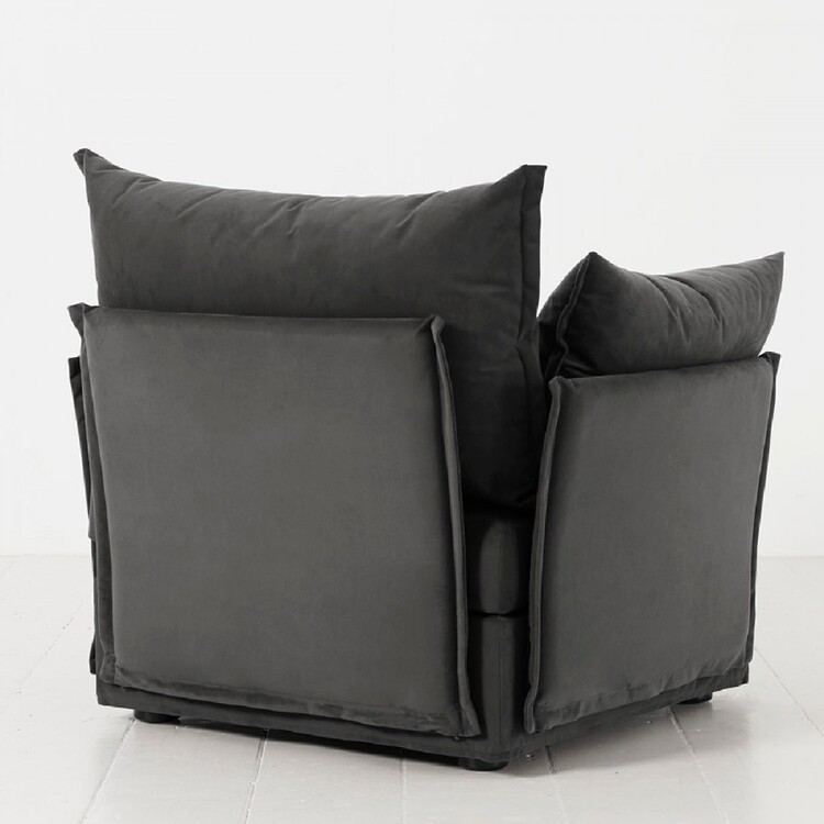 Swyft Model 06 Armchair in Velvet from Accessories for the Home Swyft Model 06 Armchair in Velvet from Accessories for the Home