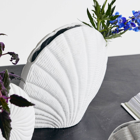 Nordal KAPITI White Shell Vase from Accessories for the Home 2