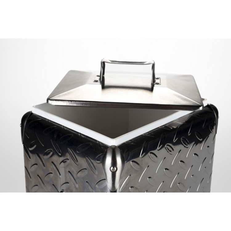 Zuiver Cooler Be Heavy in Stainless Steel from Accessories for the Home Zuiver Cooler Be Heavy in Stainless Steel from Accessories for the Home
